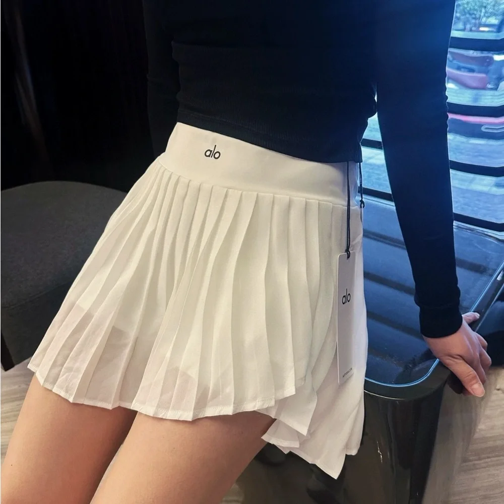 ALO Yoga Women's Asymmetrical Pleated Skirt in White